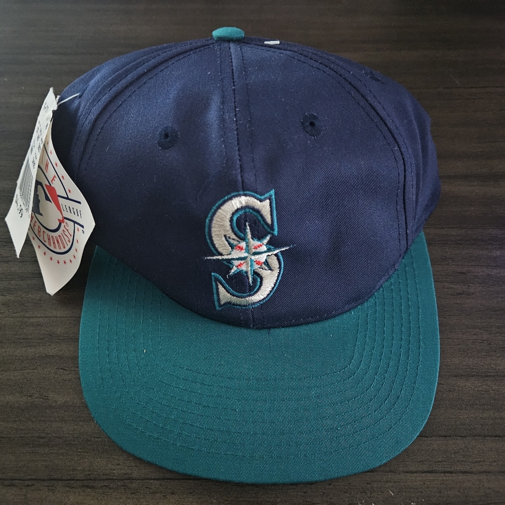 NWT Vintage Logo 7 Seattle Mariners Hat